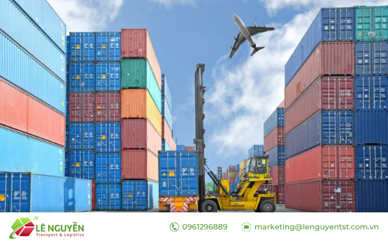 Lưu ý về phí dịch vụ hải quan và hợp đồng thuê ngoài