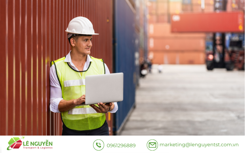 Shop online: Vì sao cần dịch vụ hải quan trọn gói