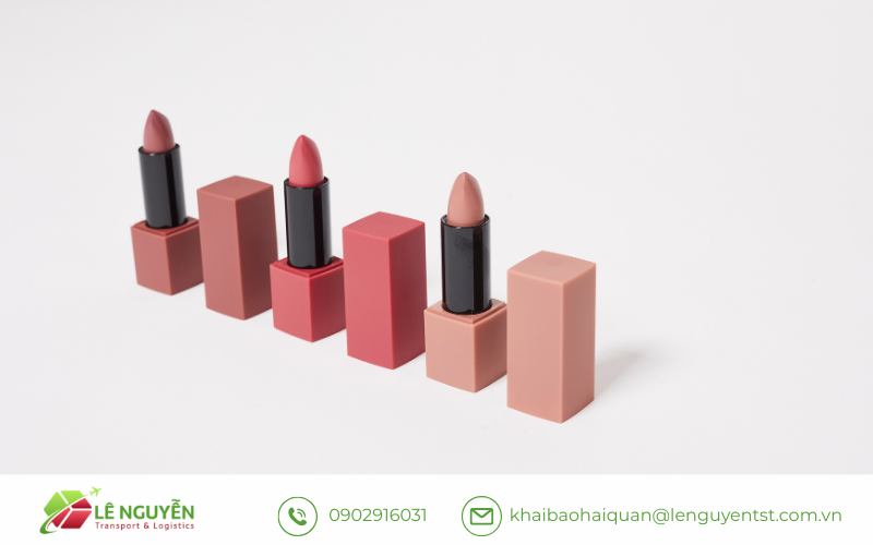 Giải đáp: Nhập khẩu son môi có phải công bố từng màu không?