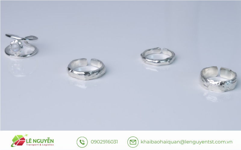 Bạc 925 là gì? Bản chất và đặc thù khi nhập khẩu
